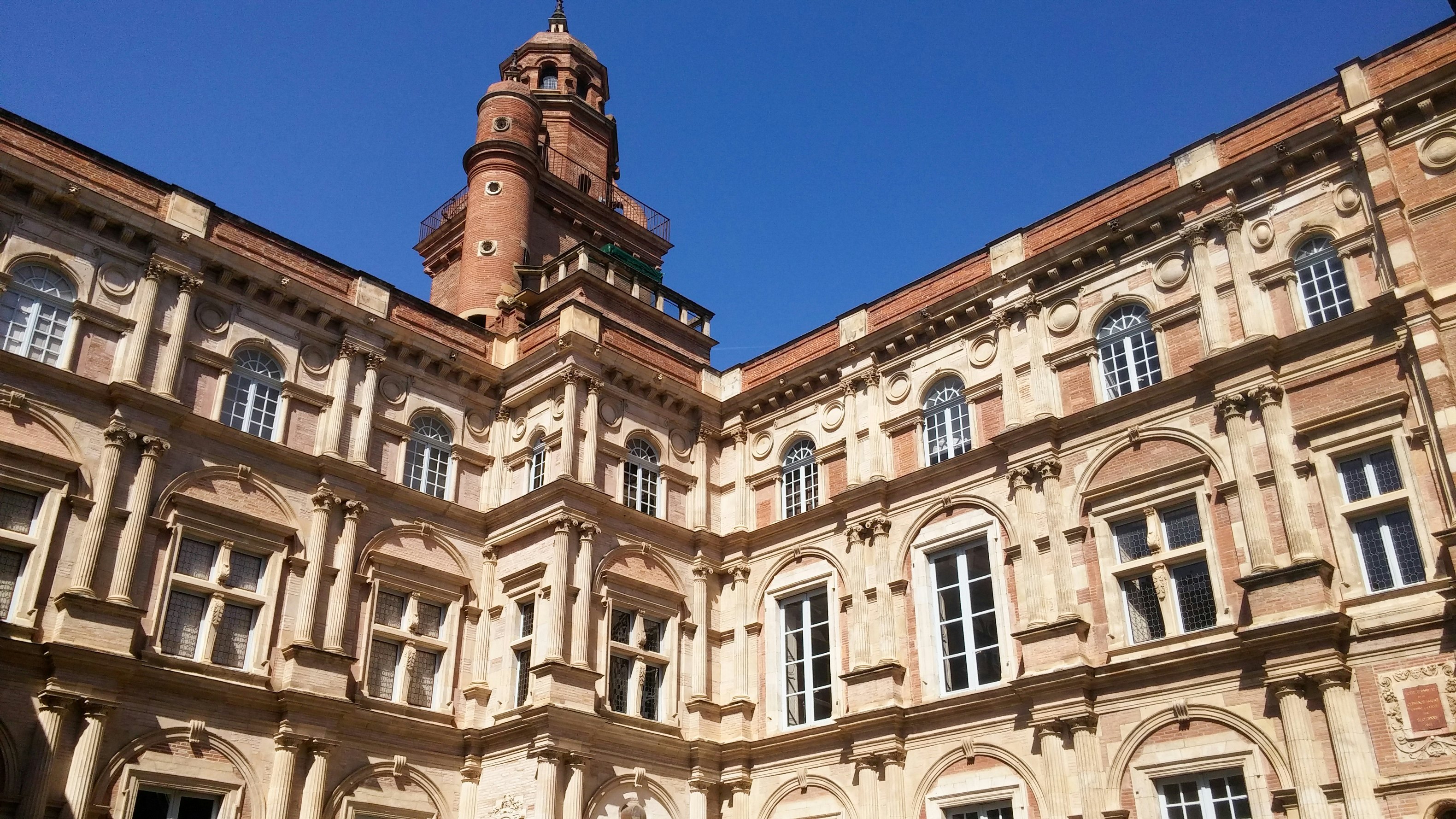 Hôtel d'Assézat is among the finest hôtels particuliers in Toulouse.